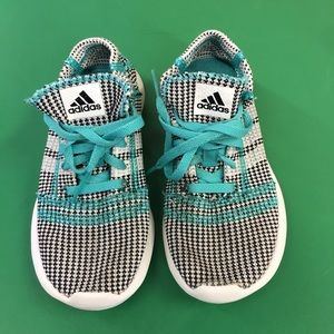 Running shoes 👟 “ADIDAS”